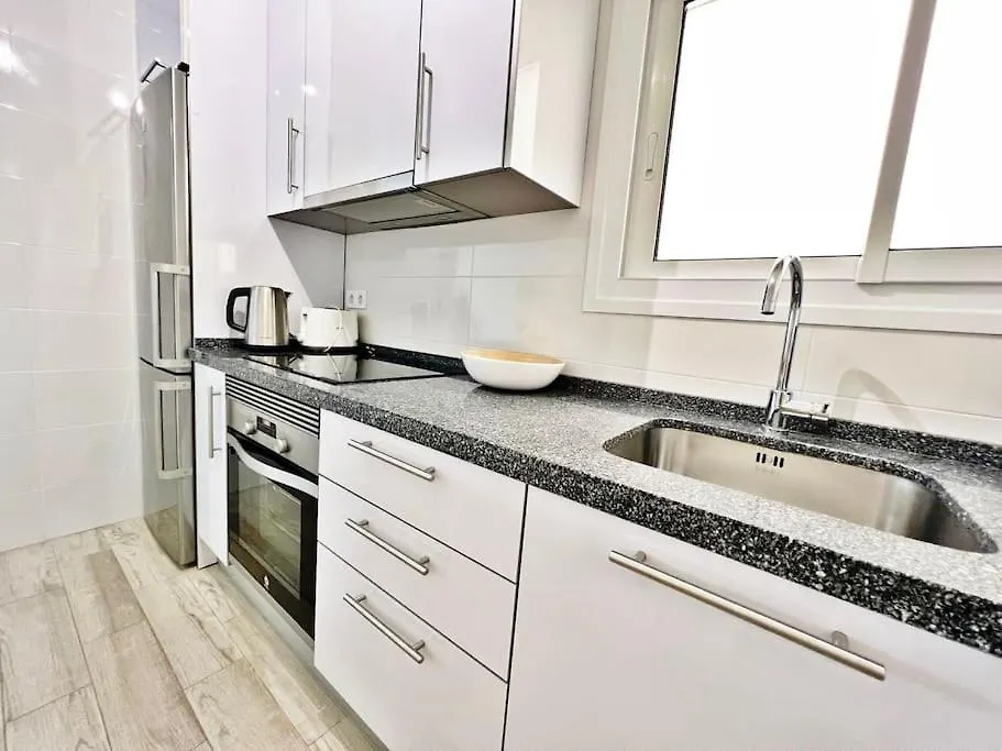 Apartamento Primera Linea De Playa Nuevo Y Luminoso Fuengirola
